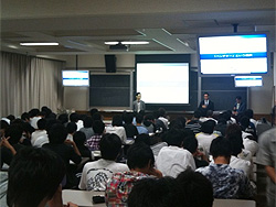 photo03 5 - 都立産業技術高等専門学校にて開催された起業家講演会で代表の寺田が講演しました
